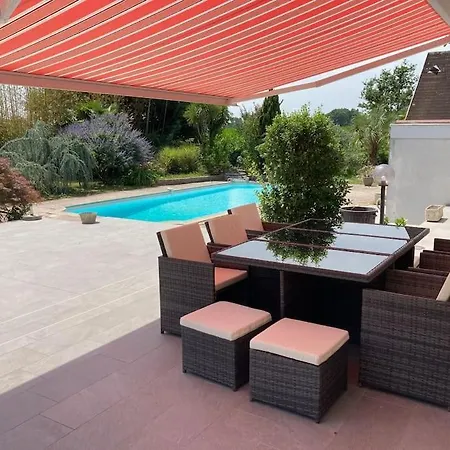 Maison Pour 10 Avec Piscine וילה