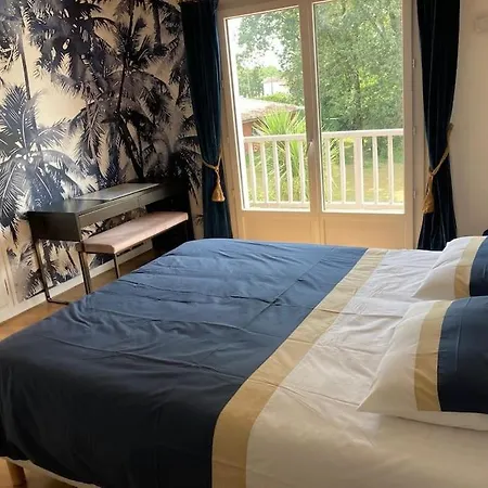 Maison Pour 10 Avec Piscine וילה